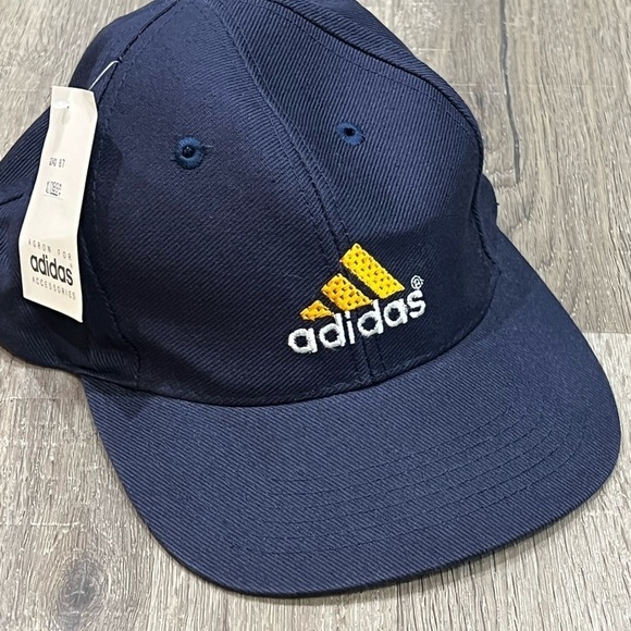 NWT Deadstock vintage Adidas new old stock NOS Men’s Snap Back Navy Hat - Picture 3 of 5